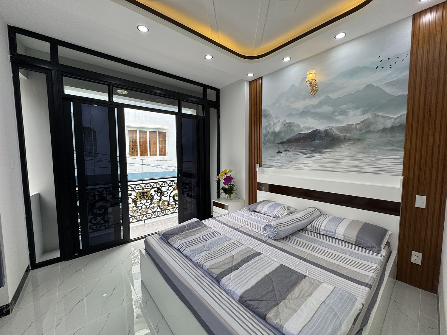 Tuyệt phẩm 3lầu full nội thất cao cấp (xây ở) hẻm ôtô 7 chỗ đổ trong nhà khu VIP Nguyễn Thượng Hiền